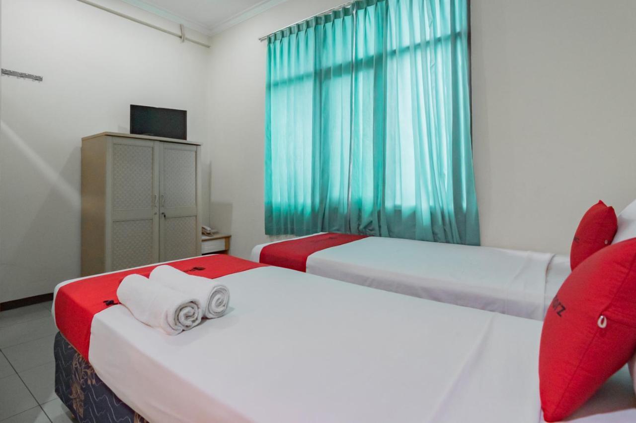 Reddoorz @ Achino Hotel Bandung Bagian luar foto
