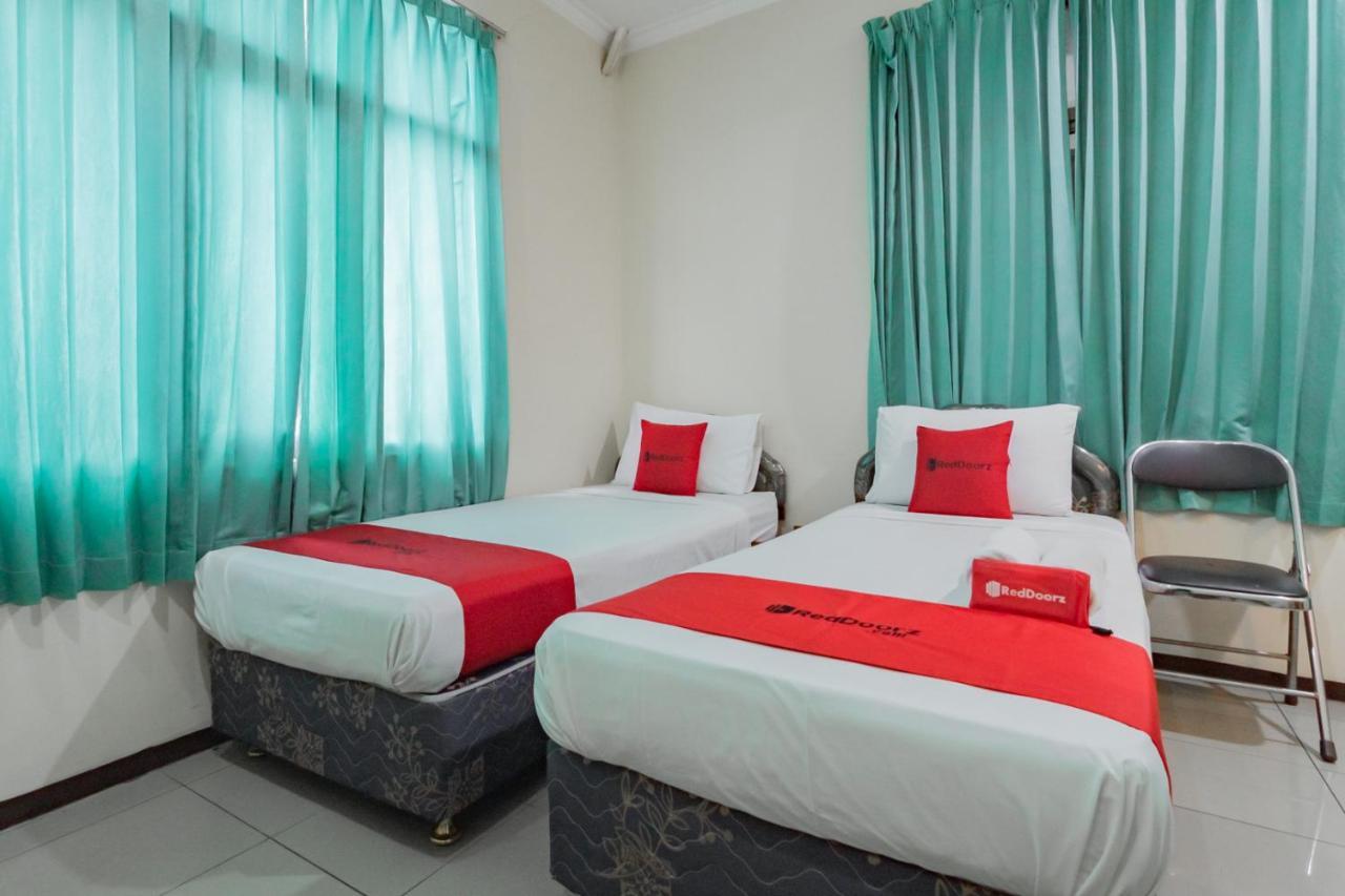 Reddoorz @ Achino Hotel Bandung Bagian luar foto