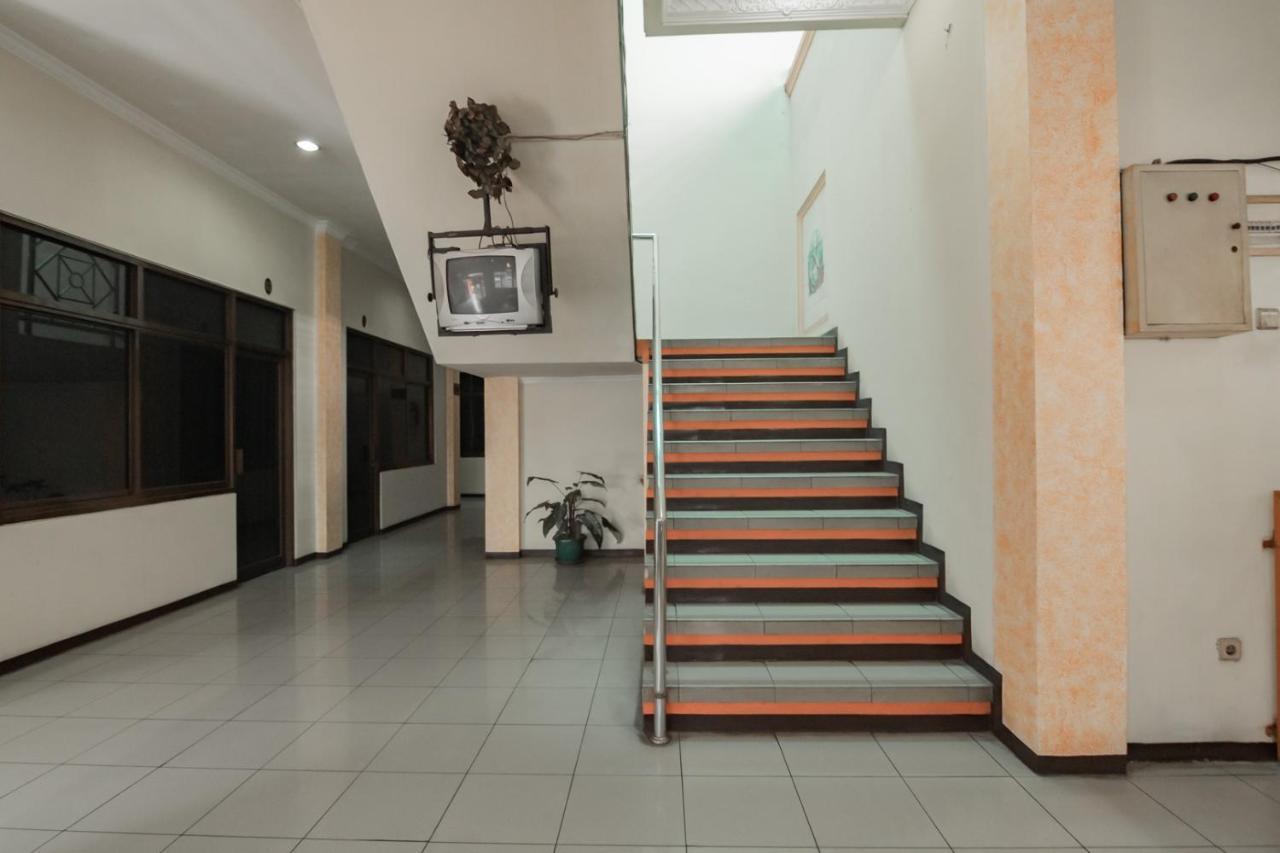Reddoorz @ Achino Hotel Bandung Bagian luar foto
