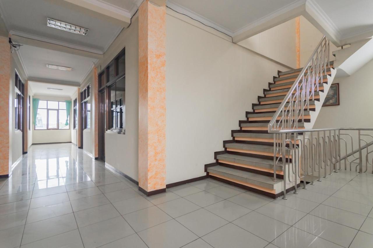 Reddoorz @ Achino Hotel Bandung Bagian luar foto
